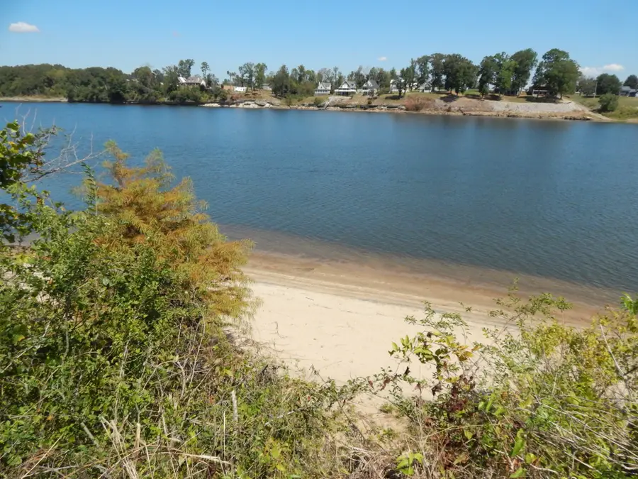 98 Cravens Rd, Savannah, TN 38372 - #2