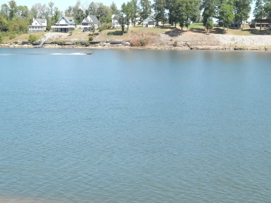 98 Cravens Rd, Savannah, TN 38372 - #3