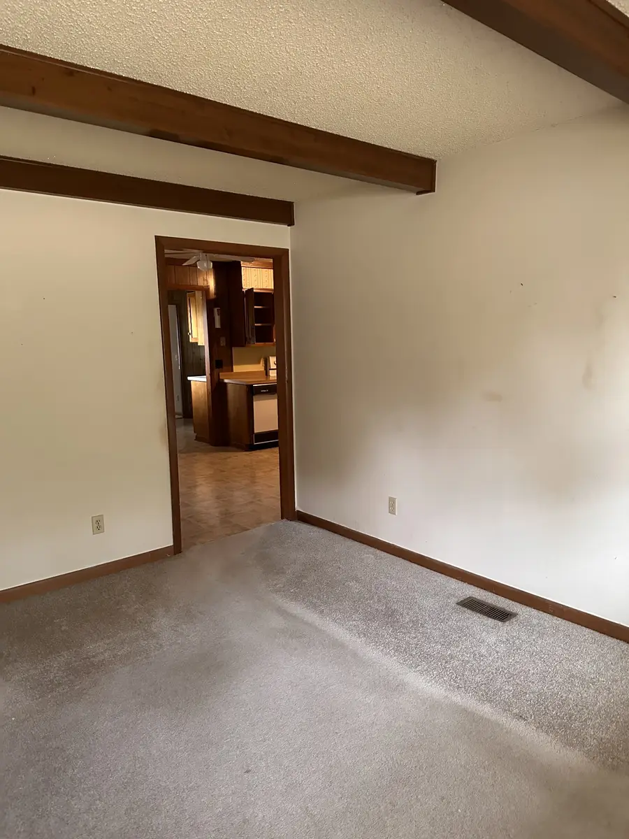 65 Sun Valley Dr, McMinnville, TN 37110 - #2