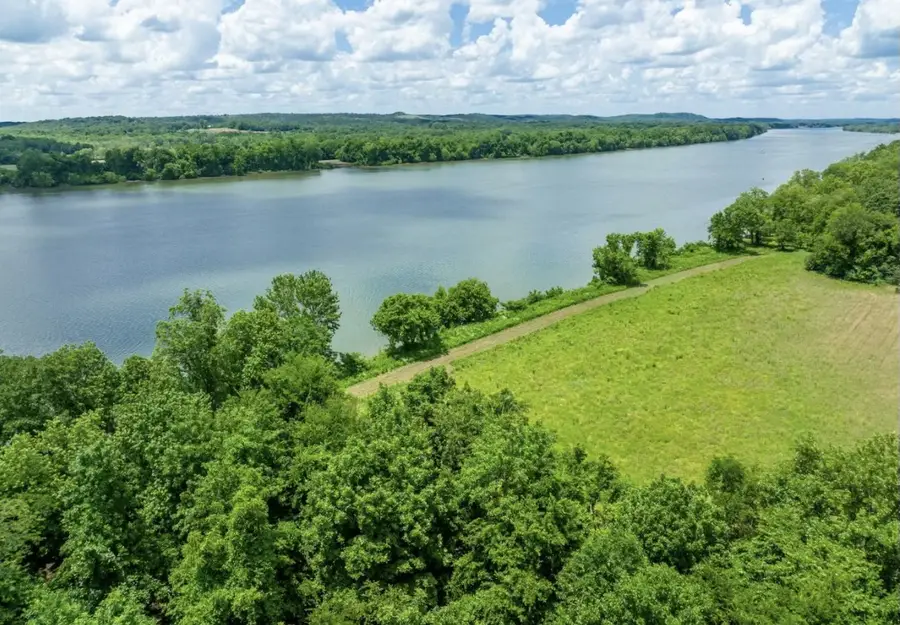 3 Kellys Landing Rd, Linden, TN 37096 - Image #2