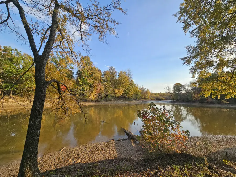 328 Duck Blind Rd, Clifton, TN 38425 - Image #2