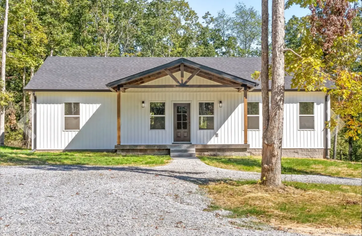 4 Rocky Top Lane, Erin, TN 37061 - Image #1