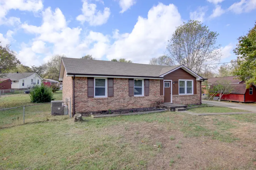 402 Lillie Belle Ln, Clarksville, TN 37042 - #2