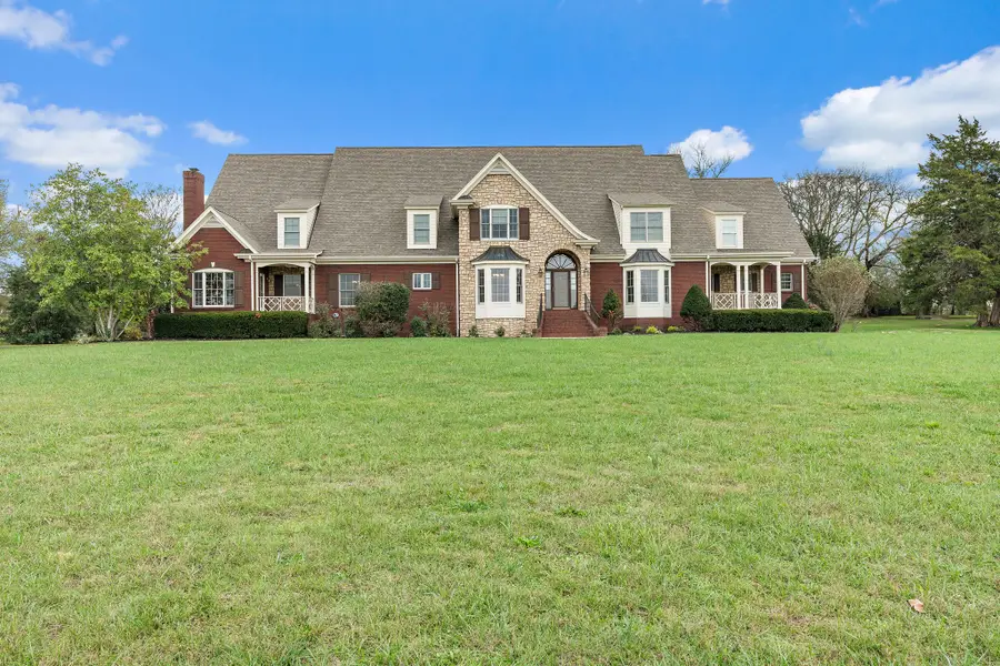 303 Middlefield Ln, Lascassas, TN 37085 - Image #3
