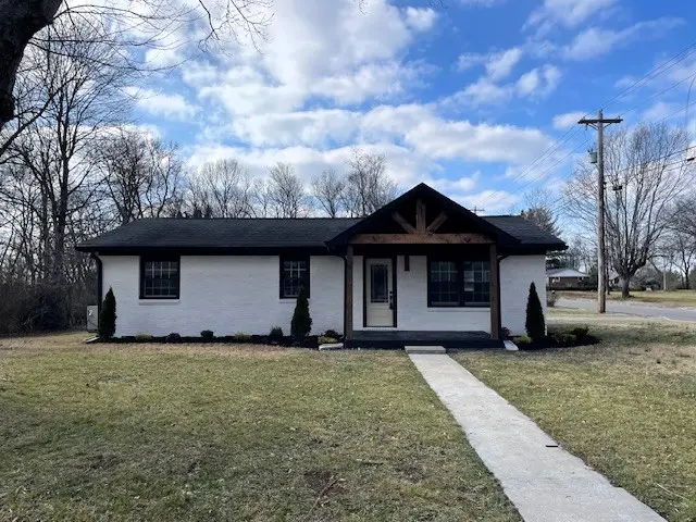 100 Holly St, McMinnville, TN 37110 - Image #1