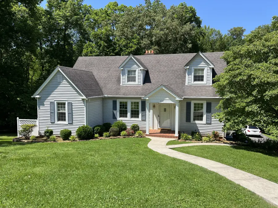 314 Westwood Dr, McMinnville, TN 37110 - Image #2