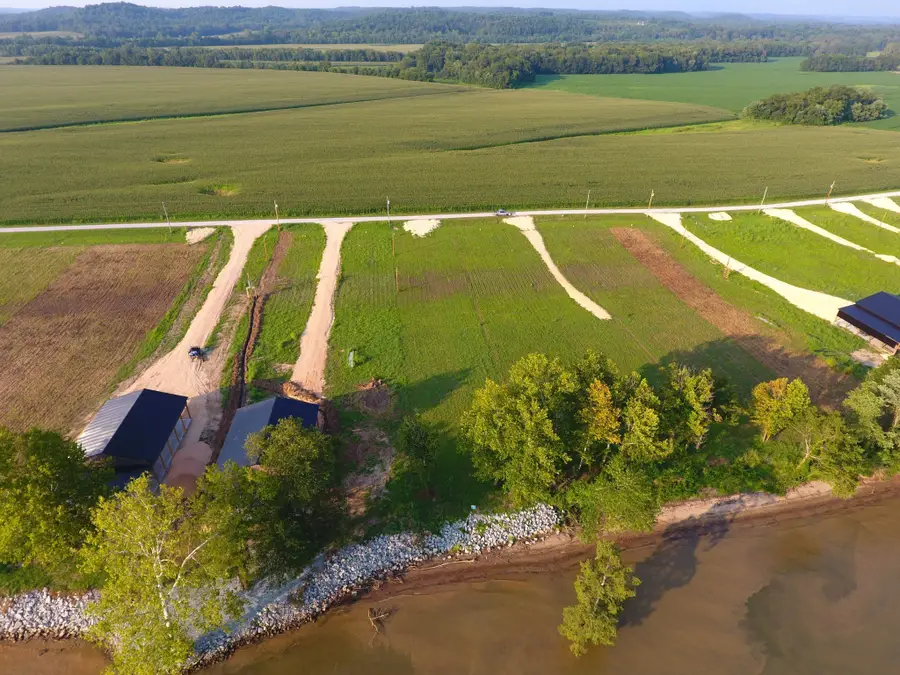 199 Hardin Bottom River Rd, Clifton, TN 38425 - Image #3