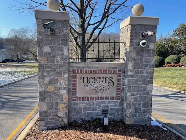 400 Oakleigh Hl, Nashville, TN 37215 - Image #1