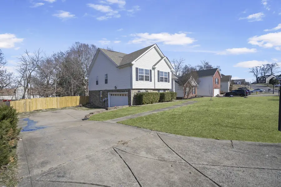 3139 Holly Pt, Clarksville, TN 37043 - #3