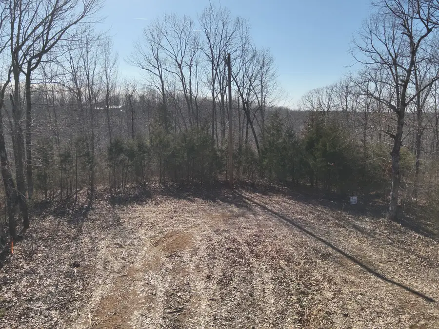 143 Wyatt Ln, Linden, TN 37096 - #2