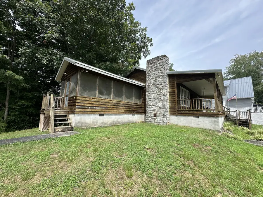 7383 Dale Ridge Rd, Lancaster, TN 38569 - Image #2