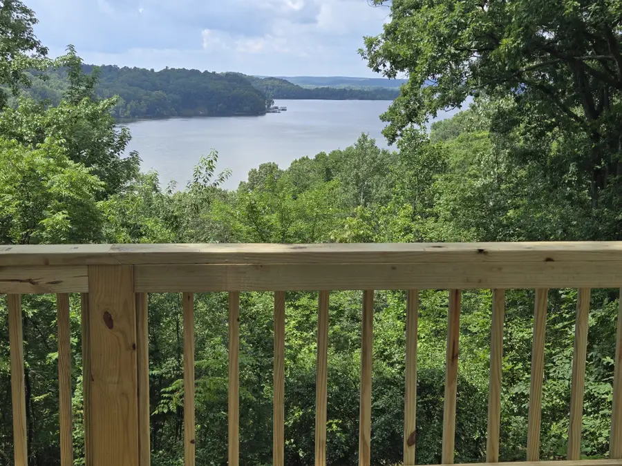 9828 Clydeton Rd, Waverly, TN 37185 - Image #2