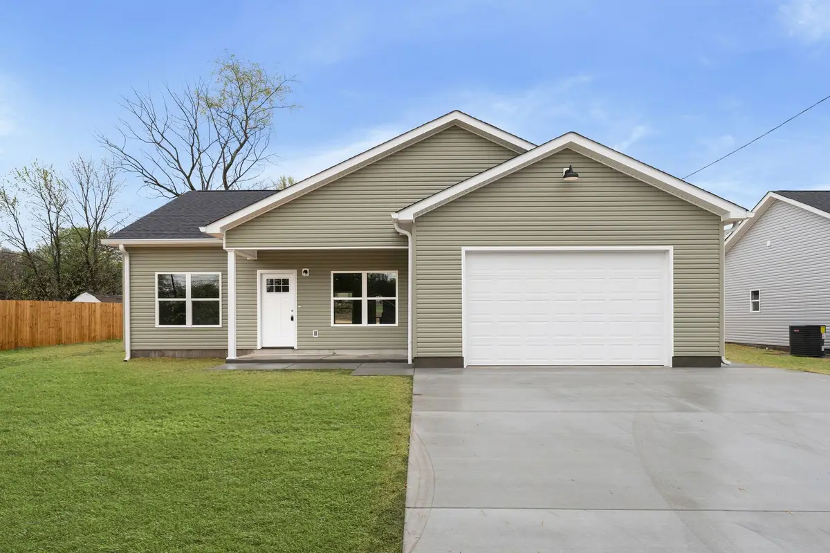 803 Shepard St S, Winchester, TN 37398 - Image #1