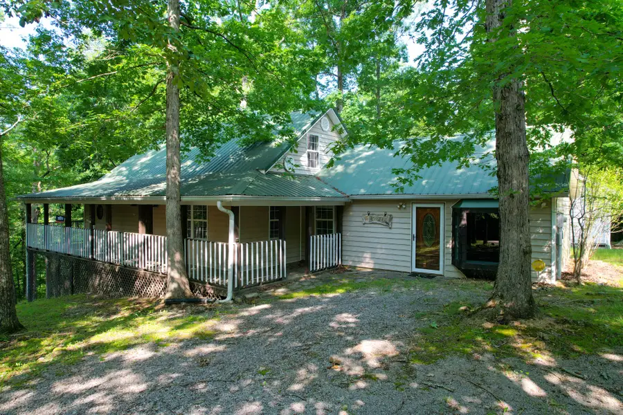 1678 Four Seasons Dr, Smithville, TN 37166 - #2