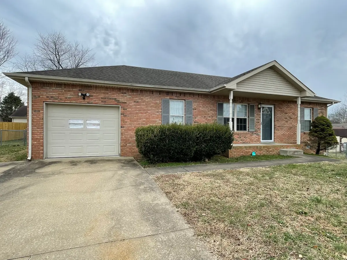 3266 Tabby Dr, Clarksville, TN 37042 - #1