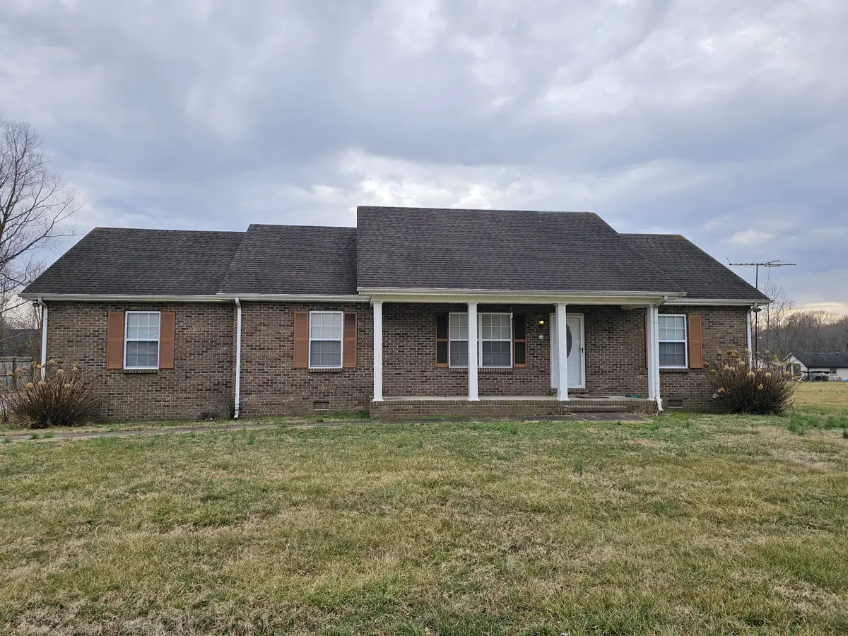 315 Peggy Dr, Cedar Hill, TN 37032 - Image #1