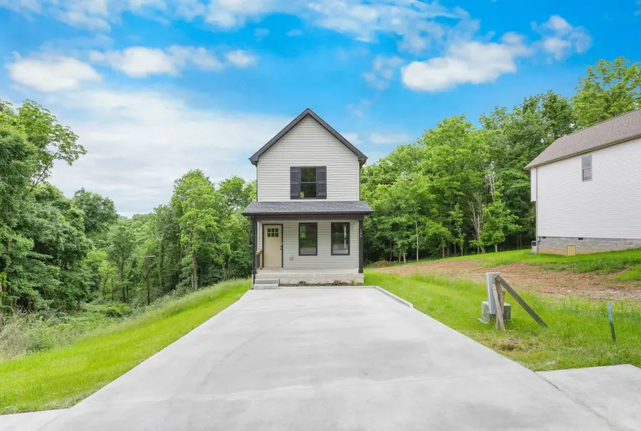 166 Oak St, Clarksville, TN 37042 - #2