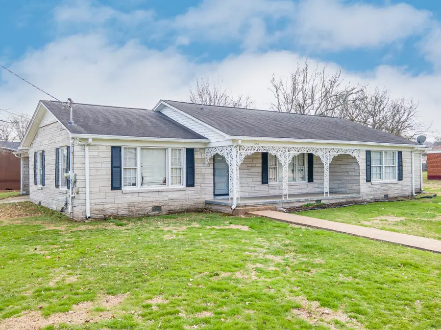 803 Nichols St, Pulaski, TN 38478 - Image #3
