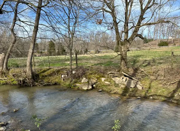 1865 Chalybeate School Rd, Bowling Green, KY 42101