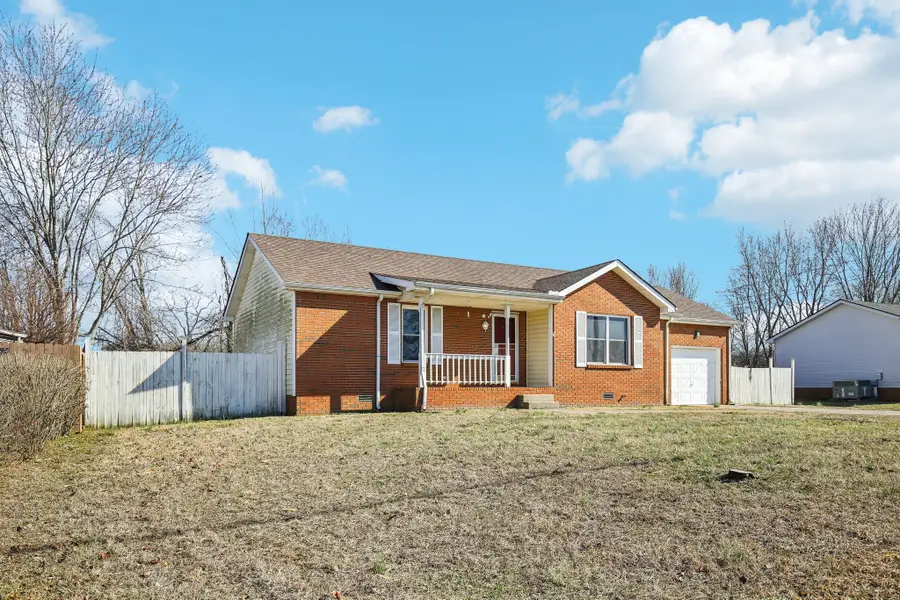 1204 Hand Dr, Clarksville, TN 37042 - #3