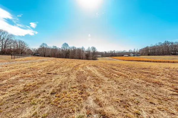 3438 Dobbins Pike, Portland, TN 37148