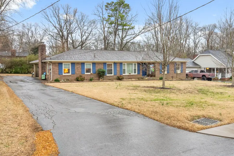 106 Millbrooke Dr, Hopkinsville, KY 42240 - #2