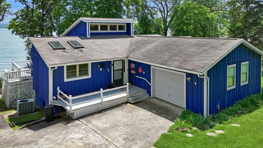 532 Waterway Trl, New Concord, KY 42076 - Image #2