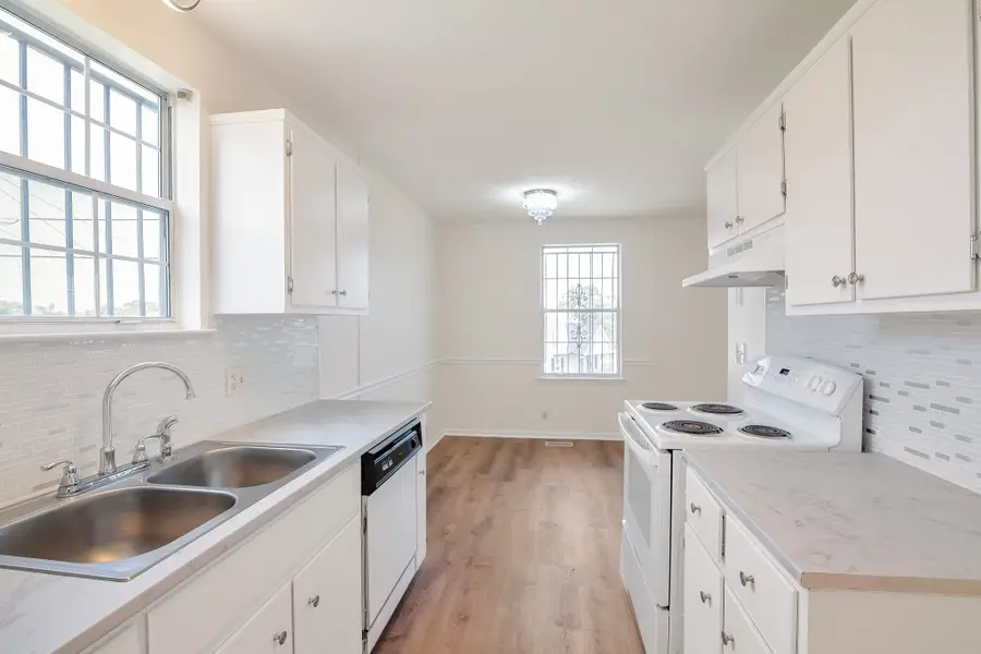 300 Burlwood Ct, Nashville, TN 37207 - #3