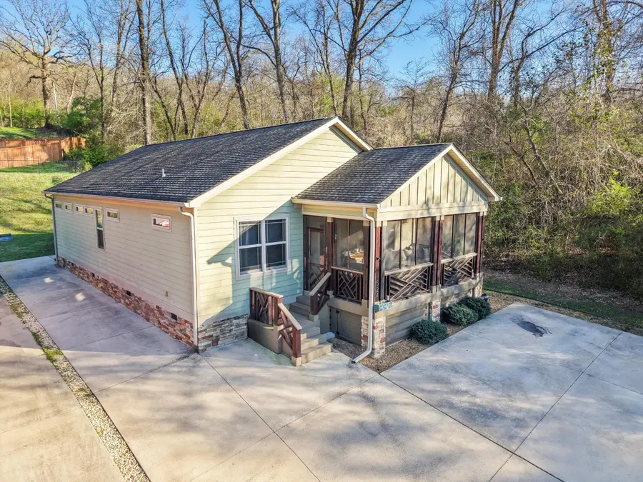 524 Ladd Avenue, Chattanooga, TN 37405 - Image #2