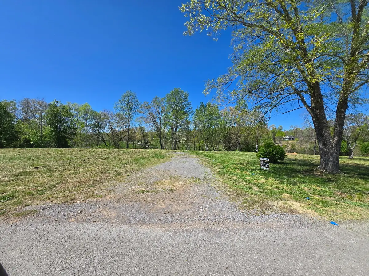 2439 Bethany Rd, McMinnville, TN 37110 - Image #1