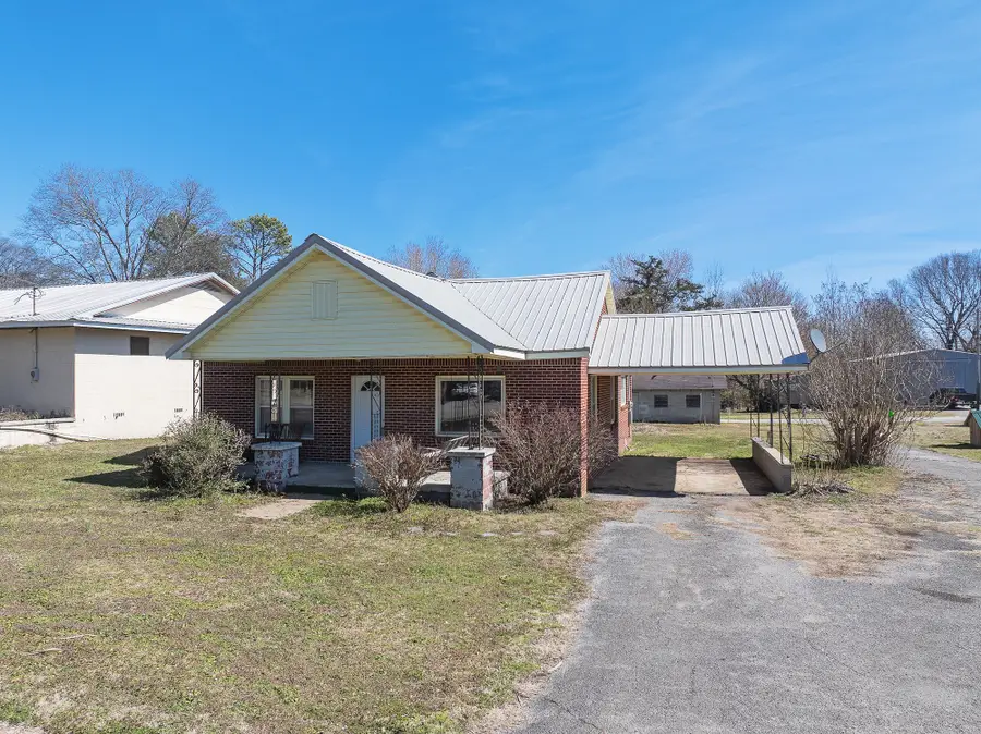1213 Perryville Rd, Parsons, TN 38363 - Image #3
