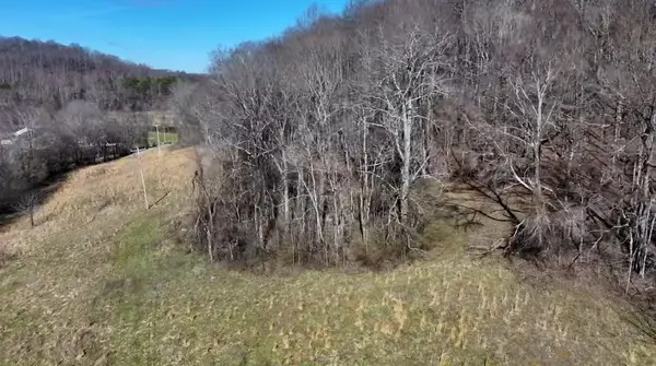 3 Enterprise Rd, Mount Pleasant, TN 38474