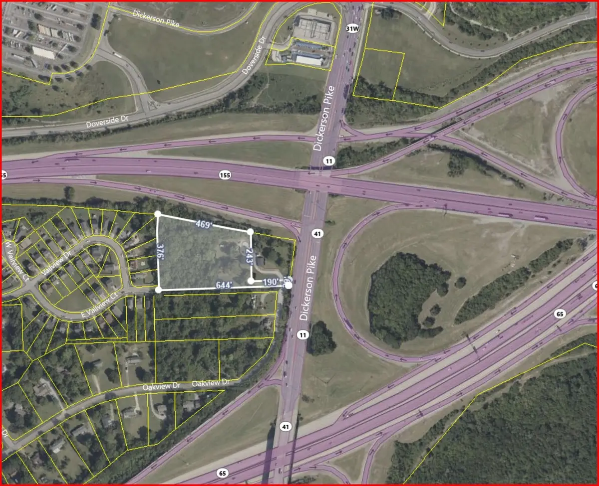 393 Oakview Dr, Nashville, TN 37207 - Image #1