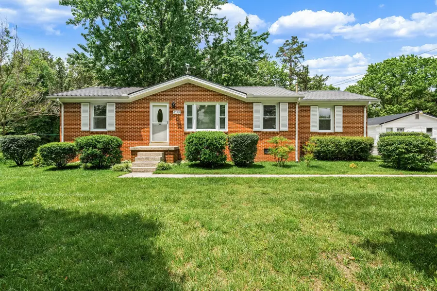 6728 Jim Cummings Hwy, Bradyville, TN 37026 - Image #2