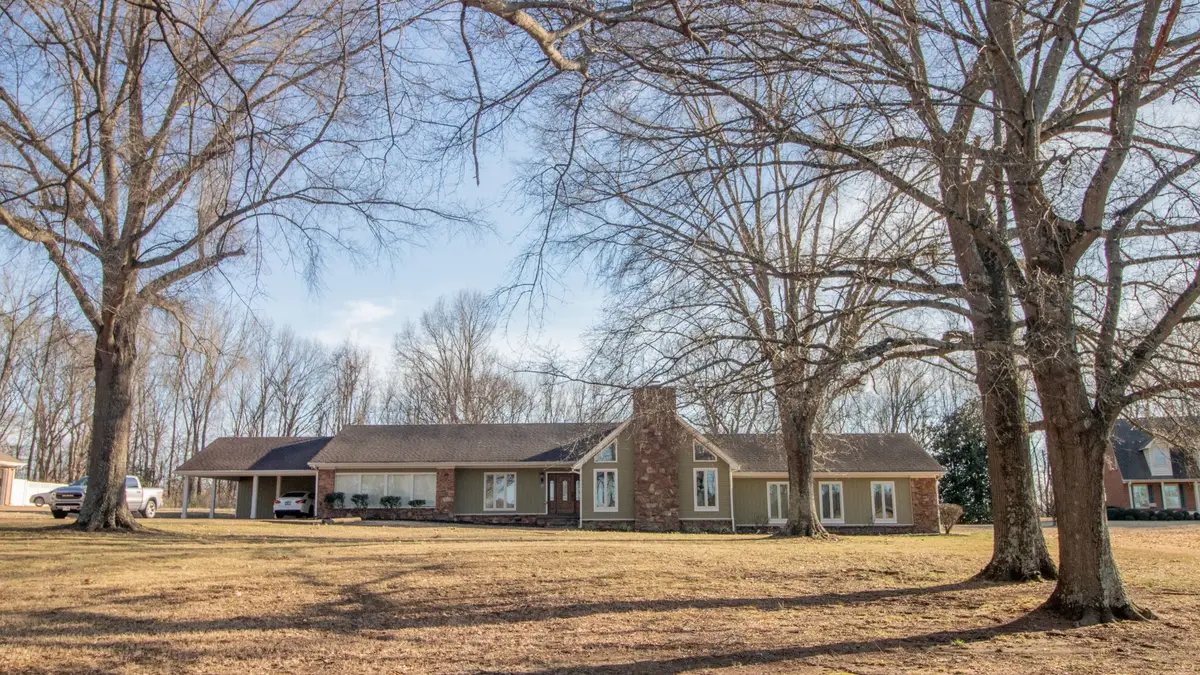 23 Forked Oak Ln, Humboldt, TN 38343 - Image #1