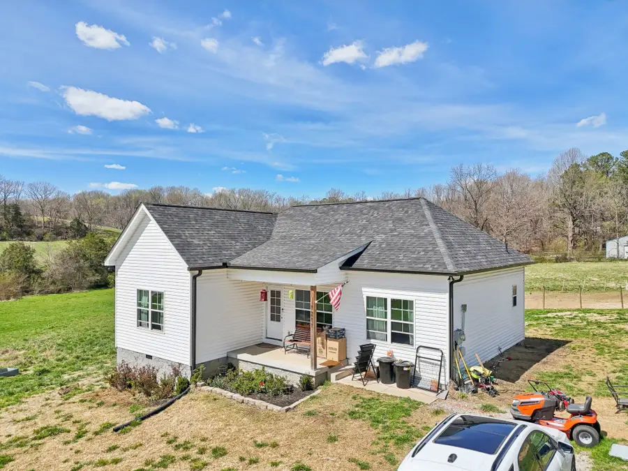 1211 N Charlotte St, Dickson, TN 37055 - Image #2