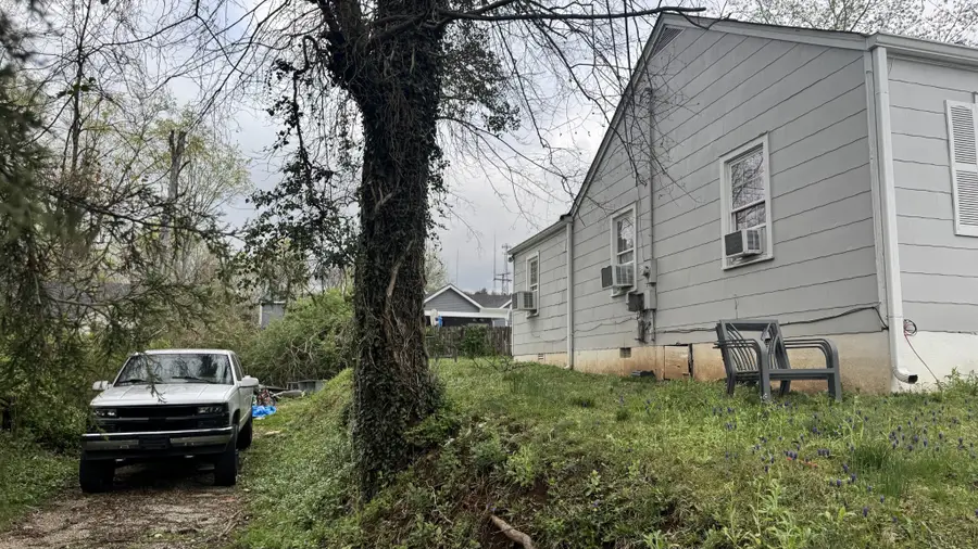 620 W 9th St, Columbia, TN 38401 - #3