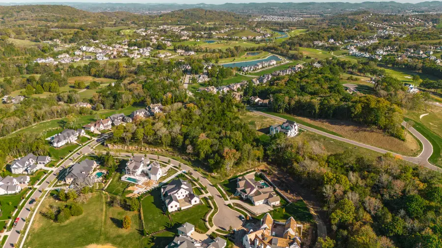 8704 Ashbrook Ln, College Grove, TN 37046 - Image #2