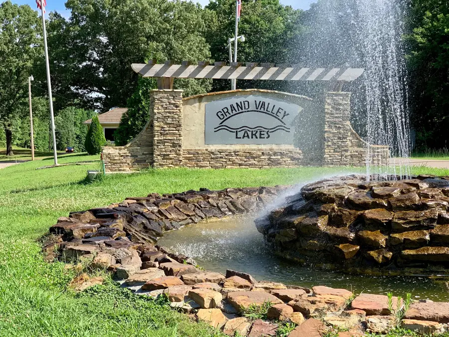 1443 Fairway Dr, Saulsbury, TN 38067 - #2