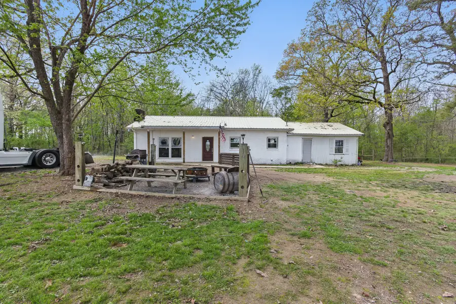 12 Dukes Ln, Kelso, TN 37348 - Image #2