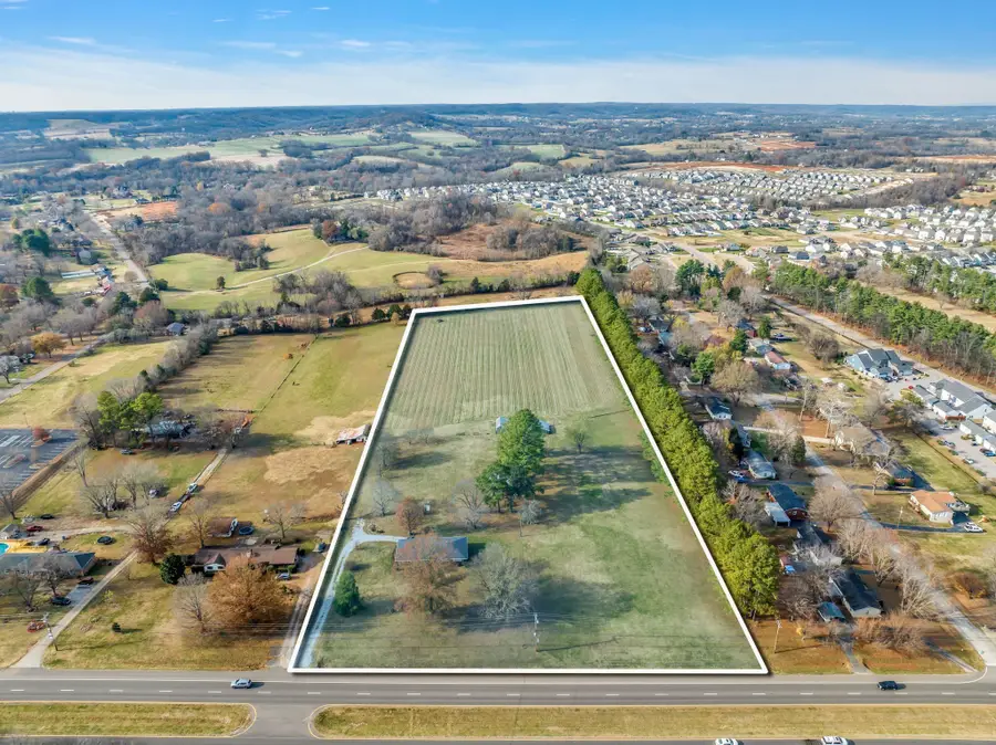 2345 Nashville Hwy, Columbia, TN 38401 - #2