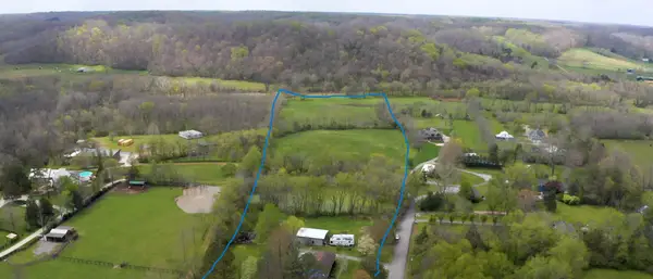 9019 S Harpeth Ct, Nashville, TN 37221