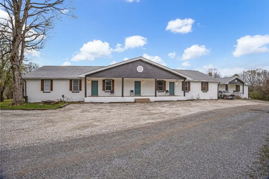 151 Covington Ln, Dickson, TN 37055 - Image #2