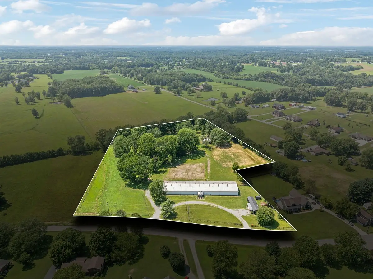 253 Halltown Rd, Cottontown, TN 37048 - Image #1