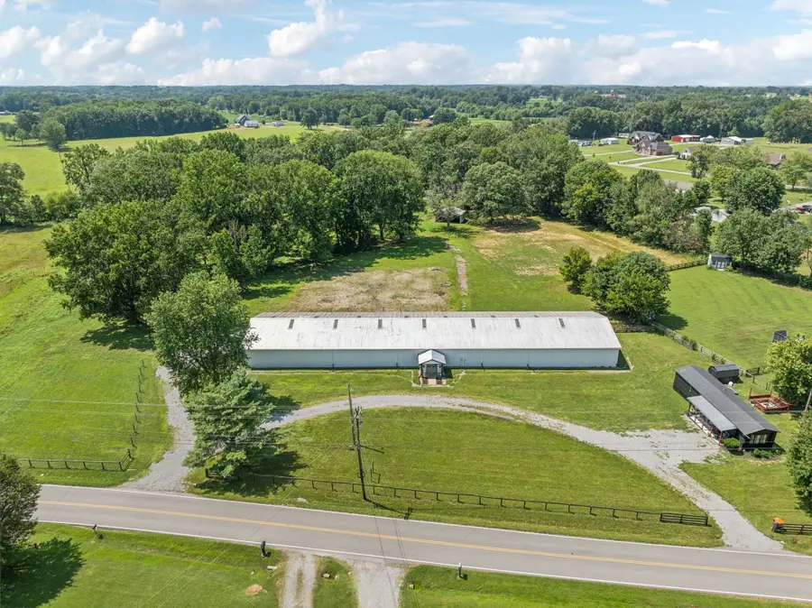 253 Halltown Rd, Cottontown, TN 37048 - Image #2