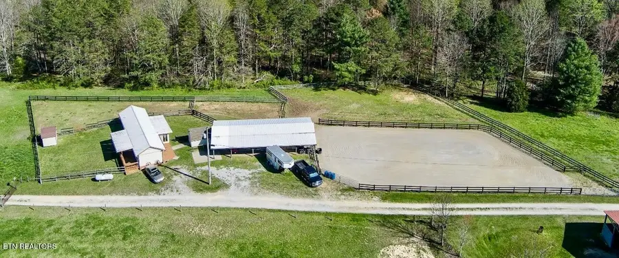 3351 Leatherwood Ford Rd, Jamestown, TN 38556 - Image #2