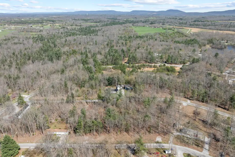 6054 Loch Loosa Dr, Crossville, TN 38572 - Image #2