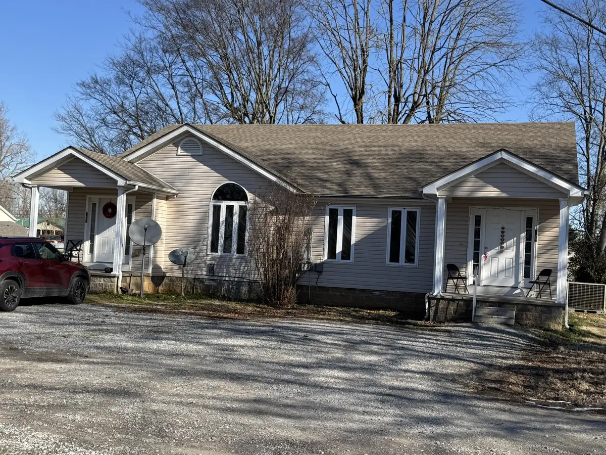 125 Cemetary St, Trenton, KY 42286 - Image #1