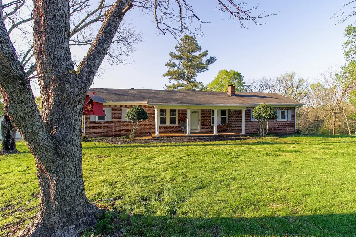 444 Cooley Rd, Waverly, TN 37185 - Image #1