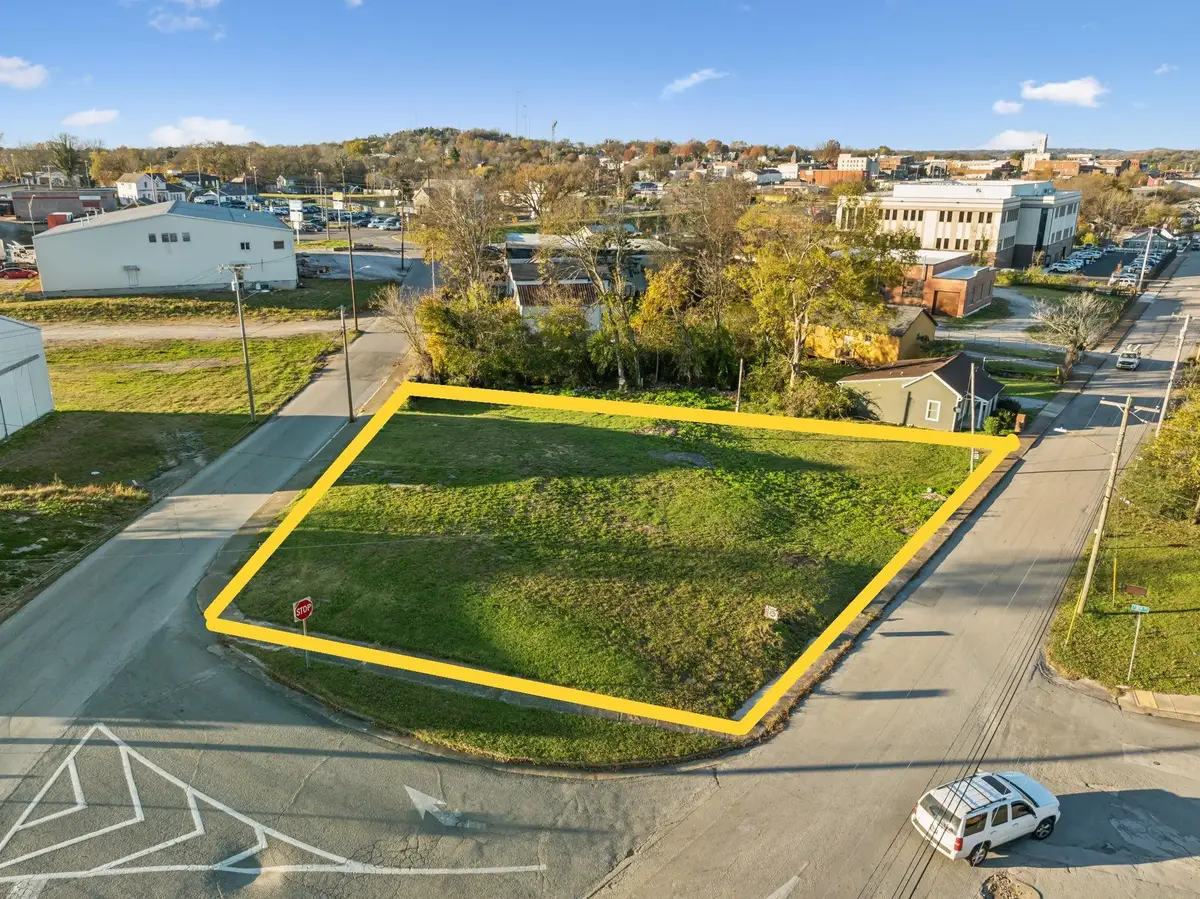 1124 Woodland St, Columbia, TN 38401 - #1